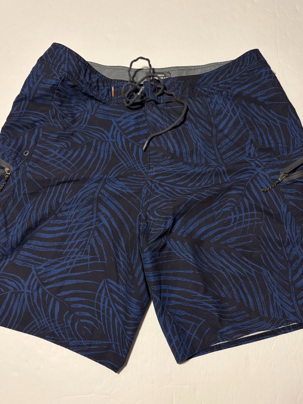 Quiksilver Waterman Collection men's swim trunks board shorts size 36